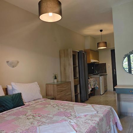 Apartament House Anna Sarti Zewnętrze zdjęcie